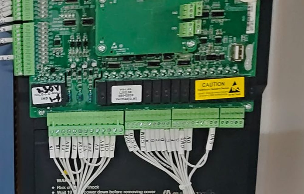 VVVF variable frequency drive unit